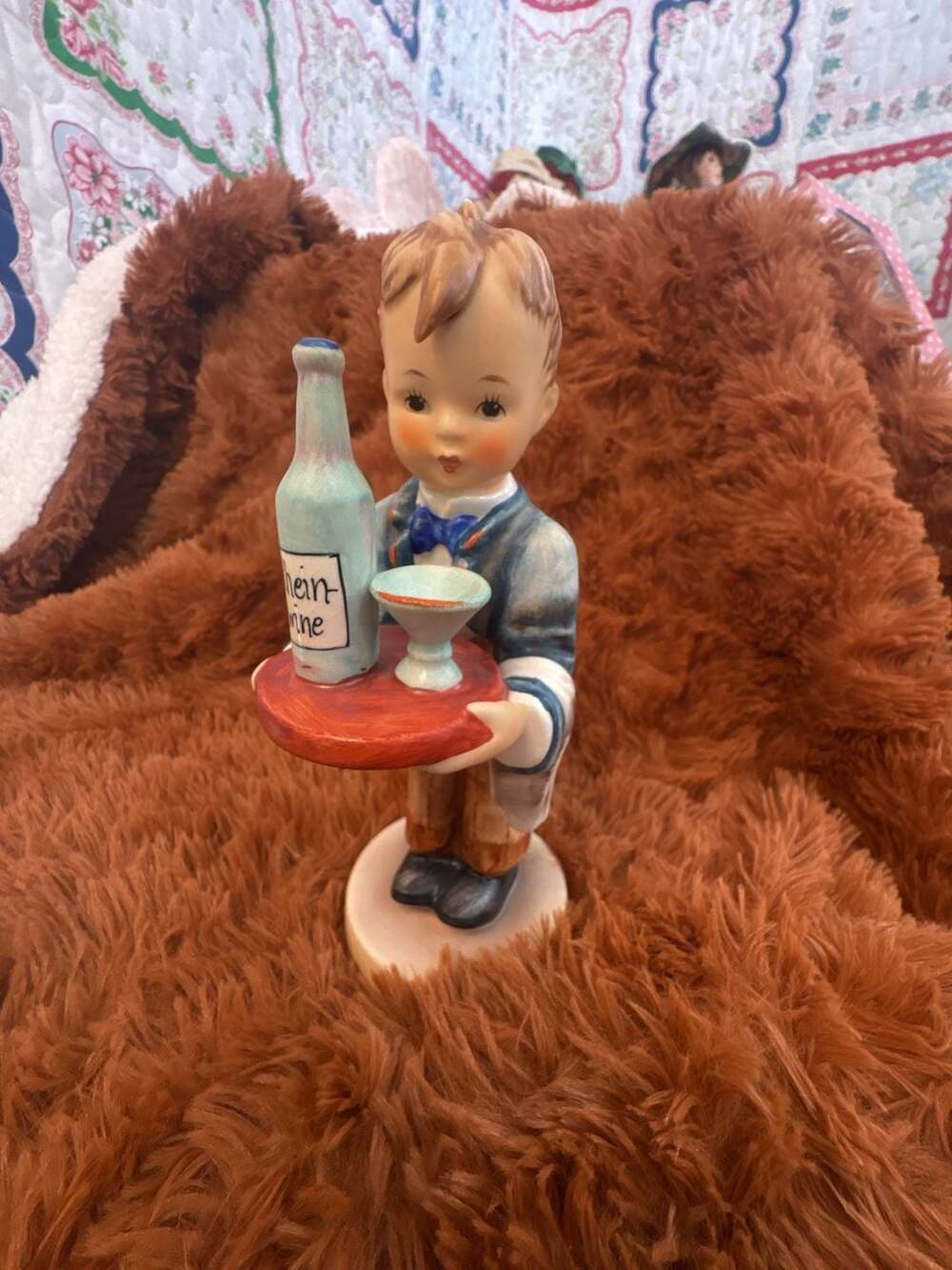 4H Vintage Goebel Hummel Waiter Porcelain Figurine #154 Rhein Wine Boy W. German